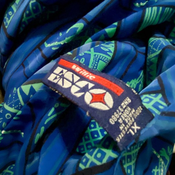 Willie Esco Blue Lizard Tiki Buttondown - Picture 4 of 4